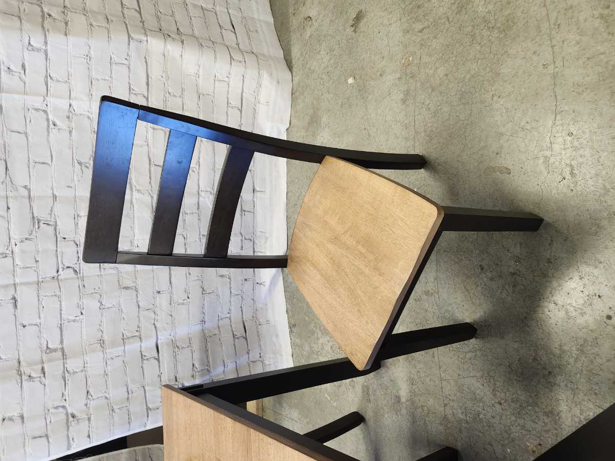 Gesthaven Dining Room Table Set - Gallery Image 9